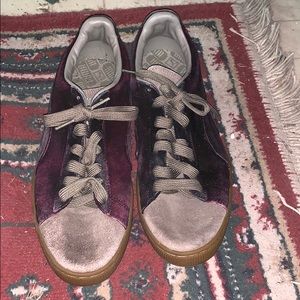 Puma sneakers